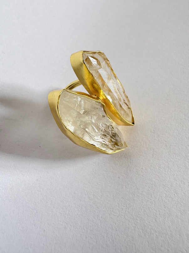 Arka raw quartz 18K Gold-Plated brass ring