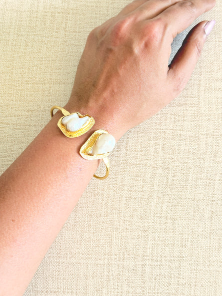 Yugma Freshwater Baroques HandCuff