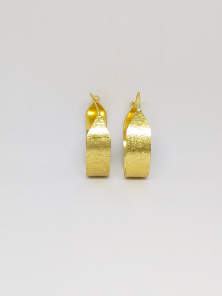 Brass Elegant Curves Hoop earring with gold plating