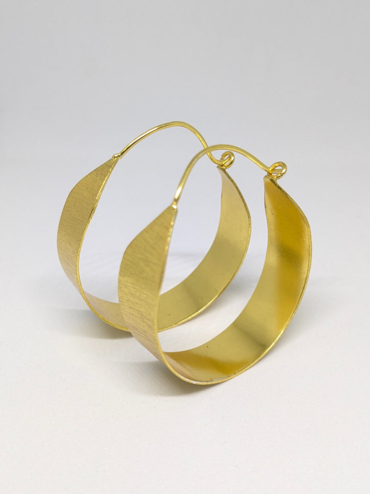 Brass Elegant Curves Hoop earring with gold plating