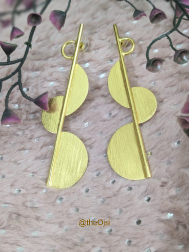 Rhythm Radiance brass stud earrings