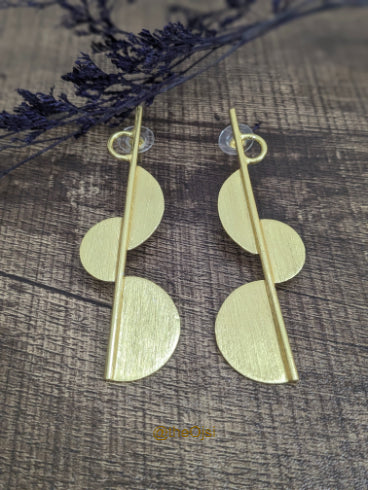 Rhythm Radiance brass stud earrings