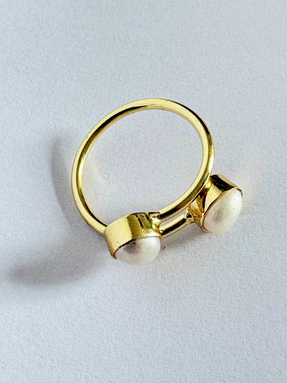 Ira twin freshwater pearl ring
