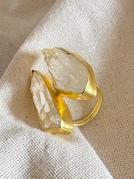 Arka raw quartz 18K Gold-Plated brass ring