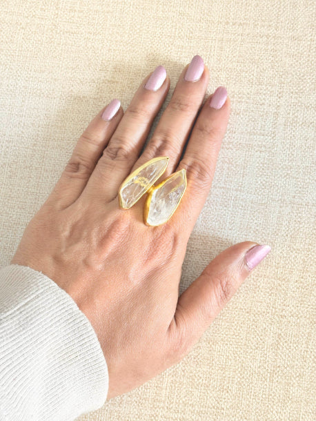 Arka raw quartz 18K Gold-Plated brass ring