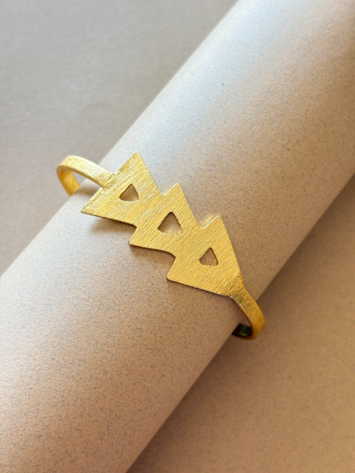 Trikona Peak 18K Gold-Plated Brass Handcuff