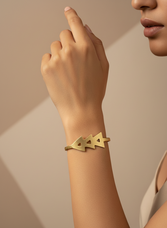 Trikona Peak 18K Gold-Plated Brass Handcuff