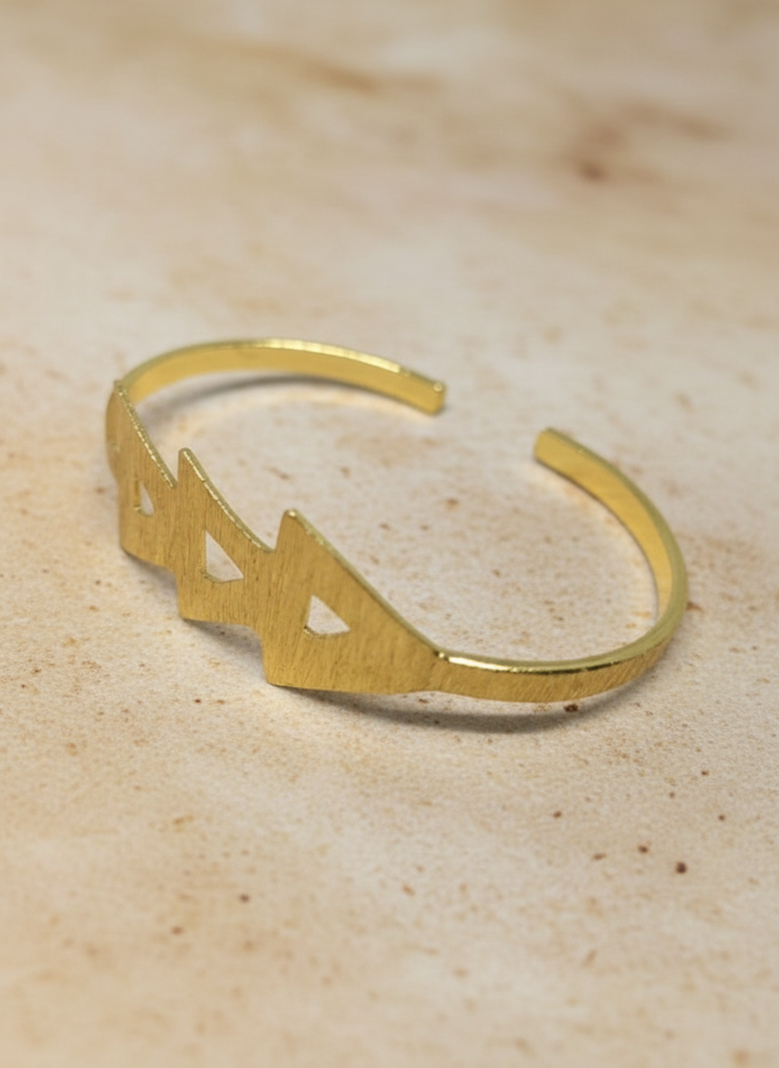 Trikona Peak 18K Gold-Plated Brass Handcuff