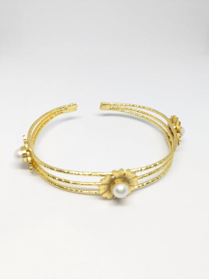 Prabha Bloom 18K Gold-Plated Brass Freshwater Pearl Handcuff