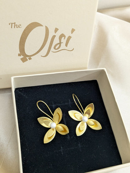 Pushpini Floral 18K Gold-Plated Freshwater Pearl Brass earrings