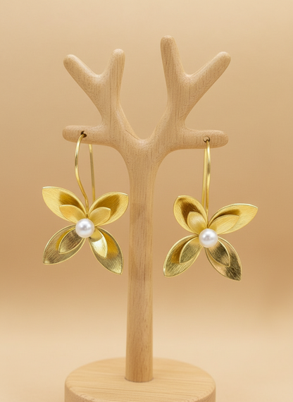 Pushpini Floral 18K Gold-Plated Freshwater Pearl Brass earrings