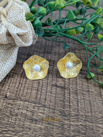 Golden Pearl Bloom brass stud earrings